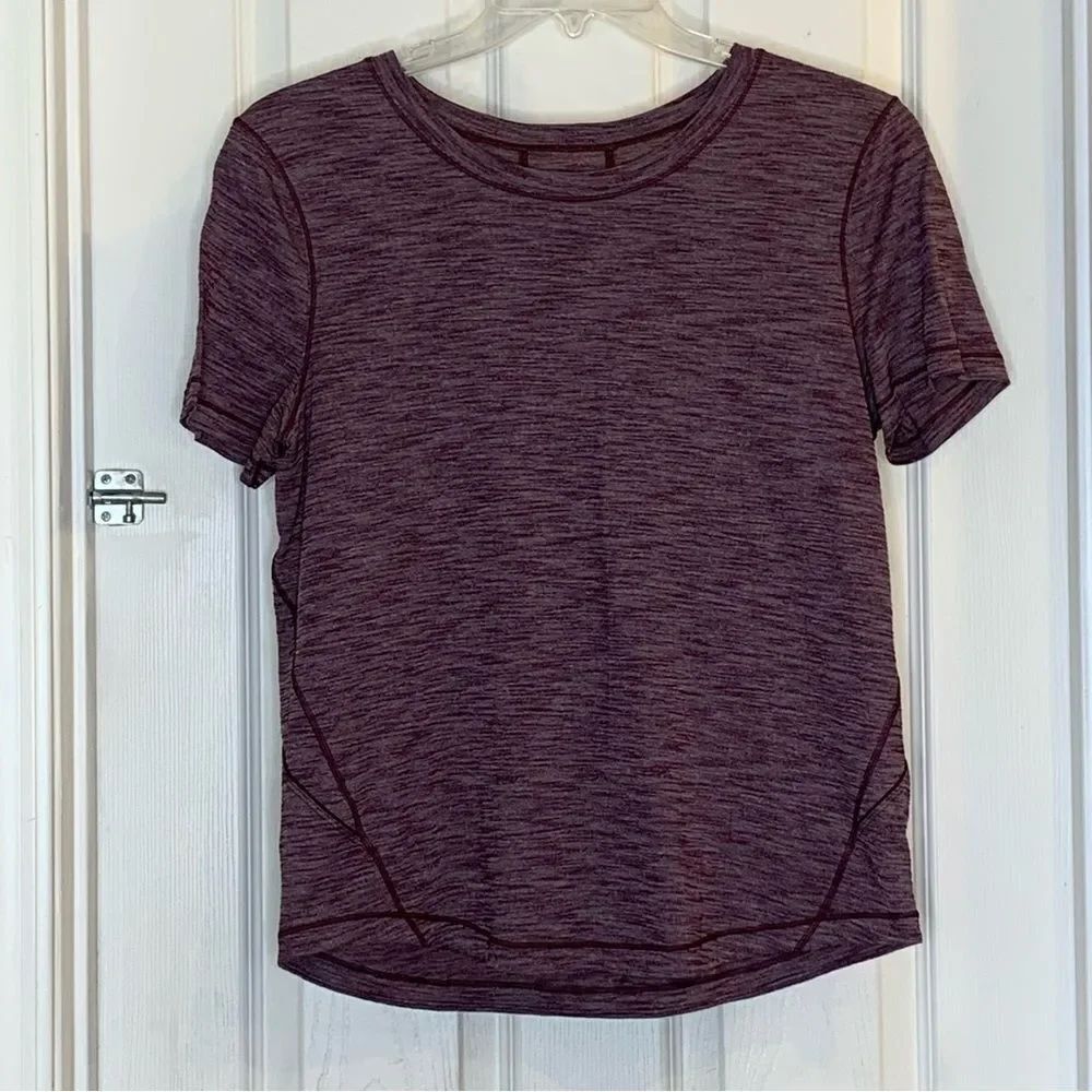 Lululemon Run Relaxed Short Sleeve Tee Size 10 Black Cherry